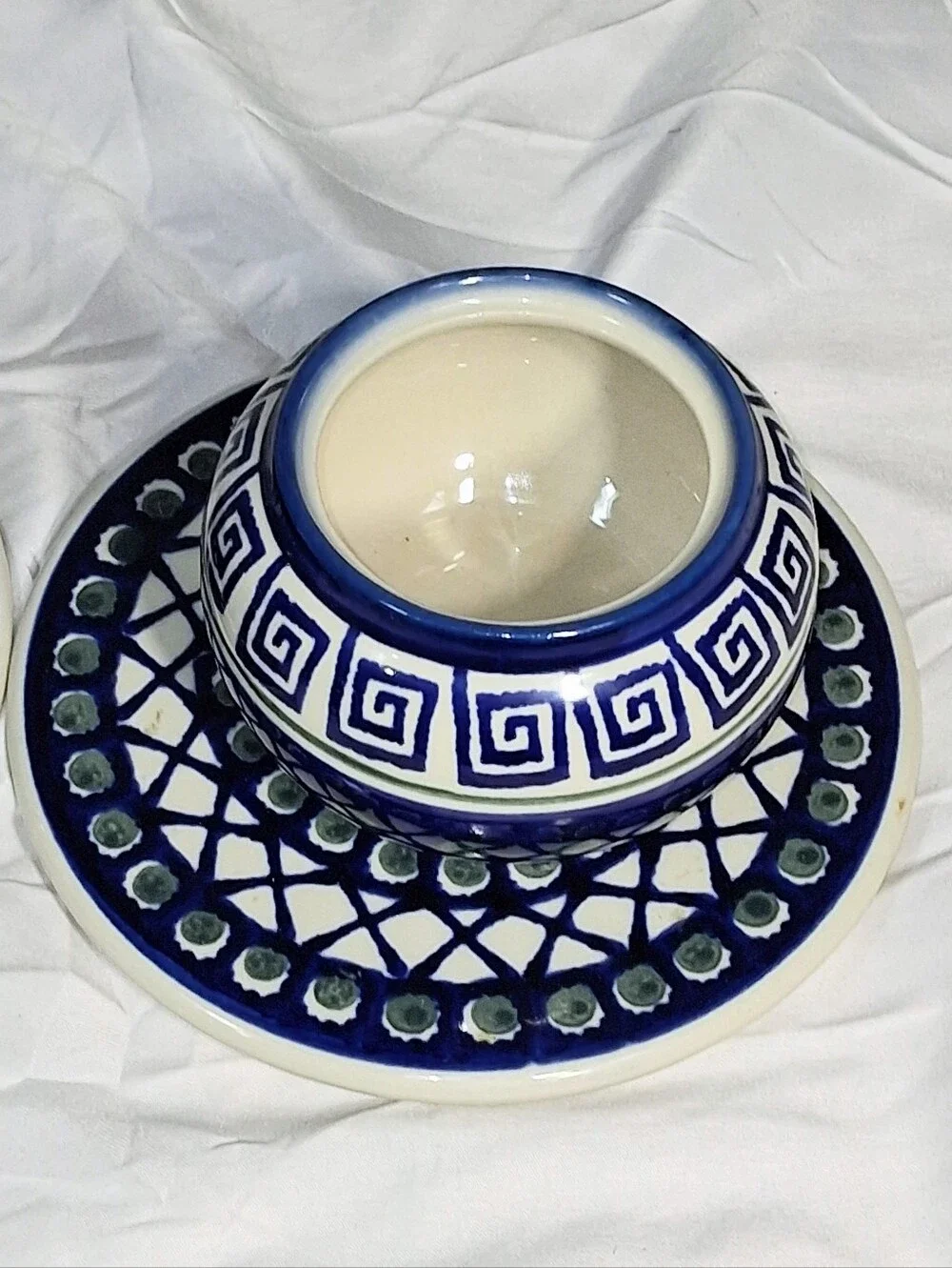 Set Of 2 Cobalt Blue Boleslawiec Saucers with Matching Creamer and Sugar Bowl - Picture 6 of 9
